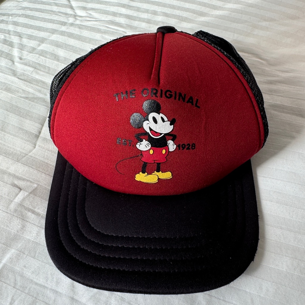Vans - Red And Black Mesh Disney Cap